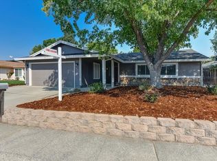 5962 Allan Dr, Rocklin, CA 95677