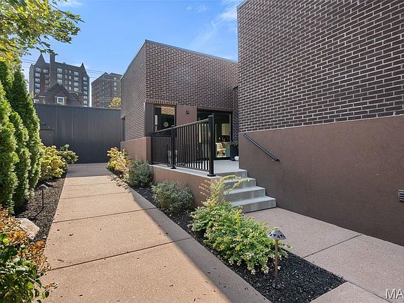 3rd image of 3738 Olive St