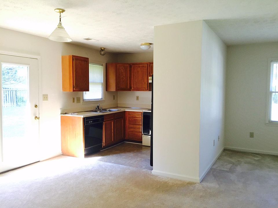 2nd image of 4638 Monterey Ct