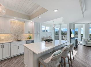 325 Dunes Blvd APT 302, Naples, FL 34110