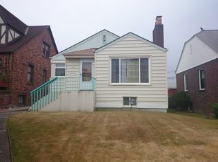 1615 45th Ave SW, Seattle, WA 98116