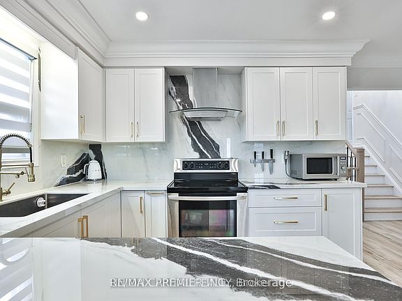 3rd image of 21 Avon Cres