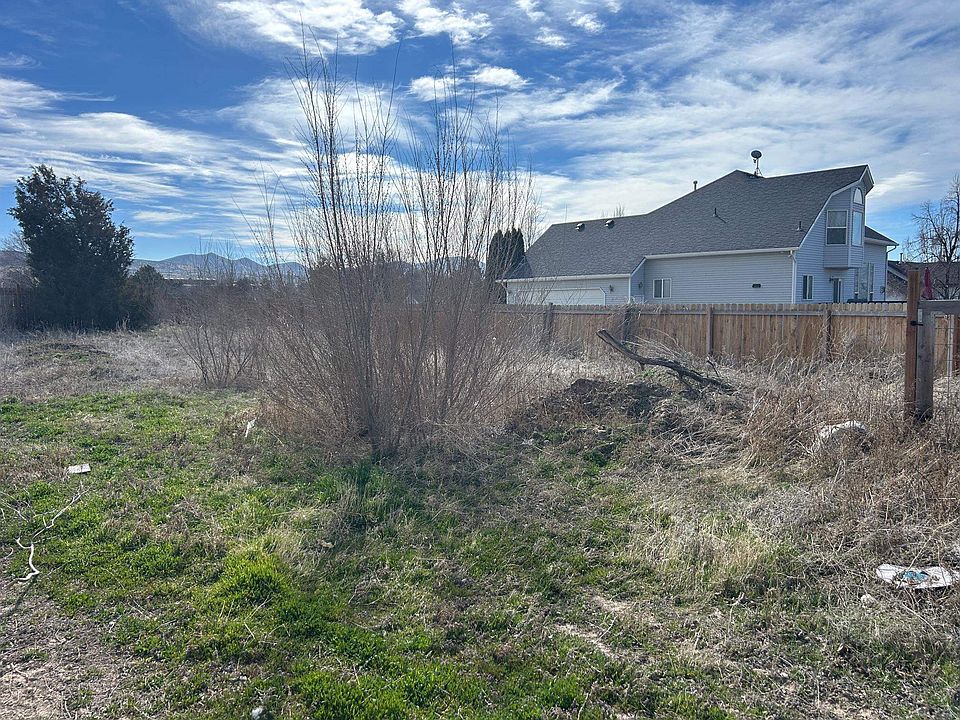 2nd image of 5167 Tree Valley Rd
