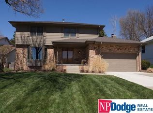 14206 Cedar Cir, Omaha, NE 68144