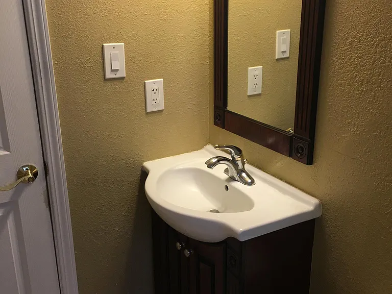 9001 Feather River Way — Photo 32