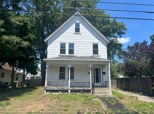 36 Harrison St, Framingham, MA 01702