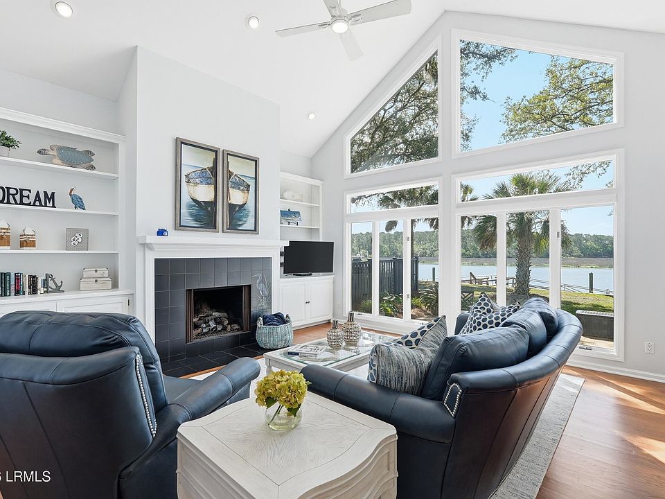 1st image of 4 Broomfield Lane