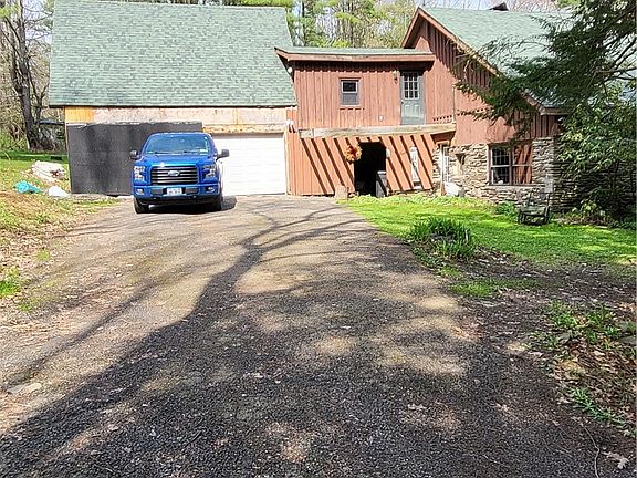 4th image of 607 Kilkenny Rd