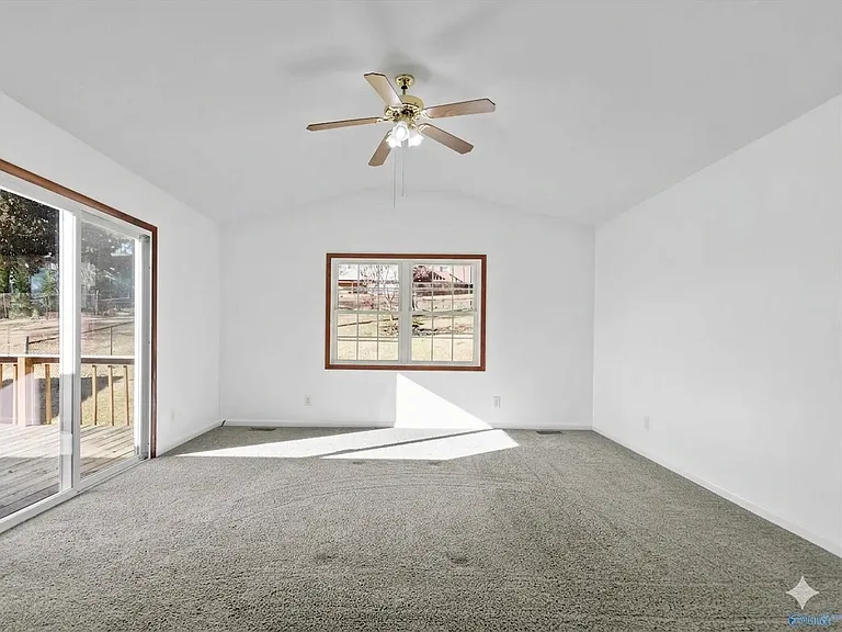 Sunroom/bonus room