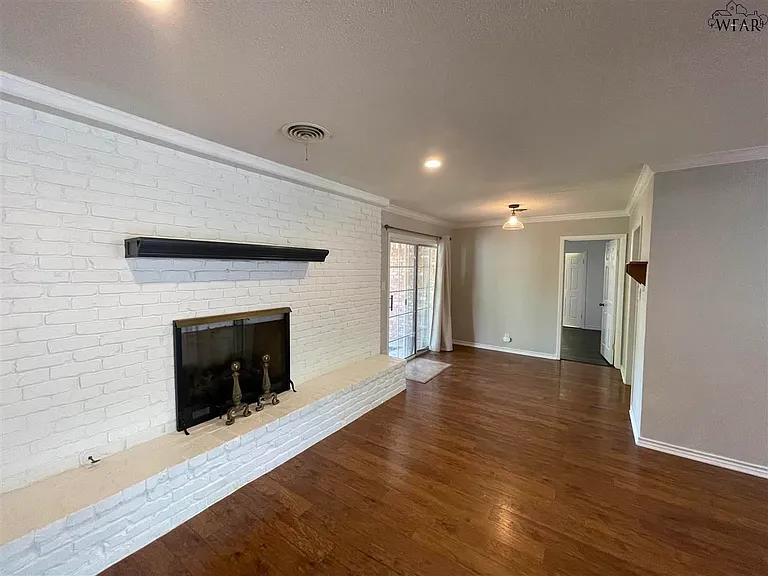 3504 Cranbrook Ln — Photo 7