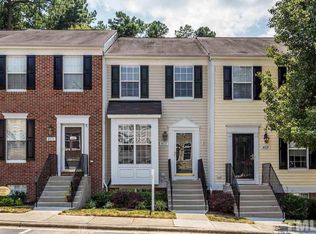 4717 Longhill Ln, Raleigh, NC 27612
