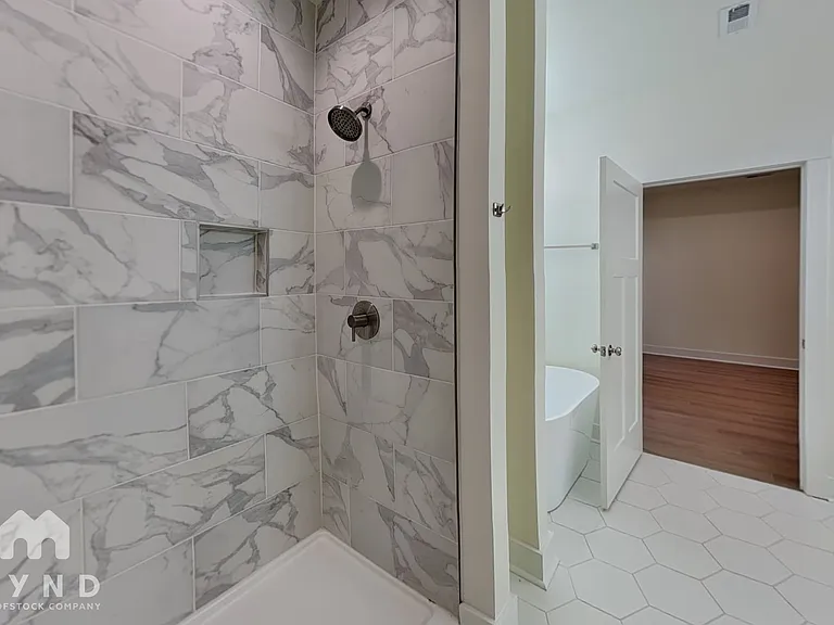 501 Everette St — Photo 12