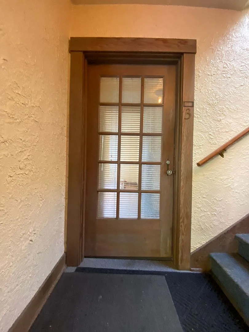 Darling Apartments Near The Heart Of Coos Bay! — Photo 4