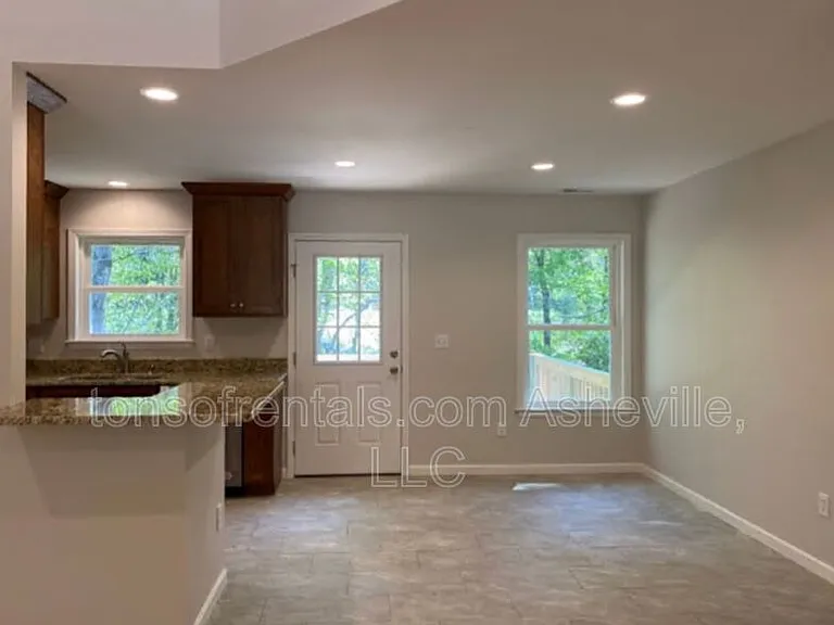 51 John Halford Ct — Photo 3