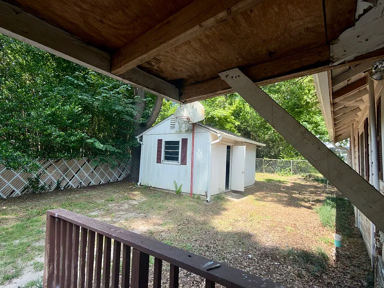 1603 E Main St — Photo 14