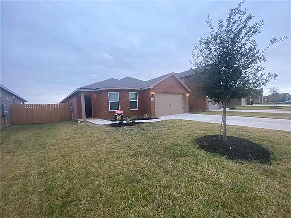 5th image of 461 Amberwood Park Dr