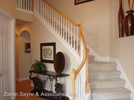 5th image of 3615 43rd Avenue Ct NE