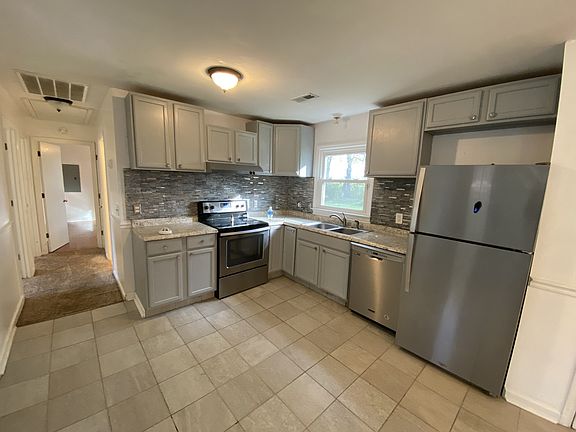 5th image of 2681 Birdsong Ave