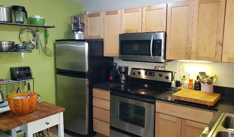 720 NW Naito Pkwy #D17 — Photo 11