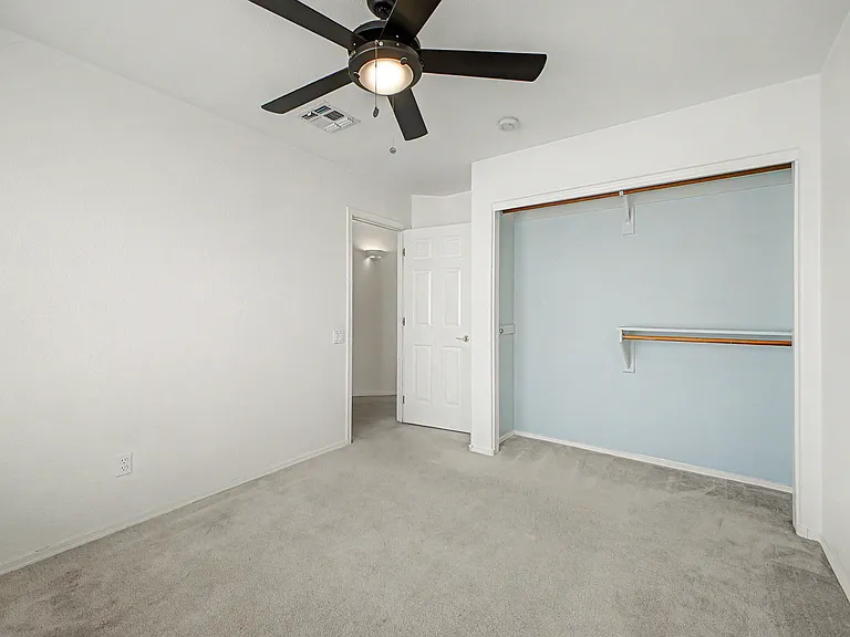 2656 W Mountain Heights Ct — Photo 32