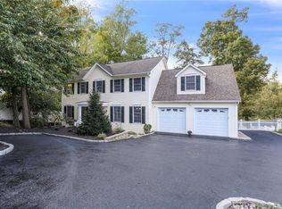 60 Oregon Rd, Cortlandt Manor, NY 10567