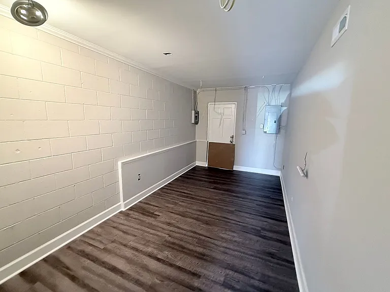626 Power St — Photo 21