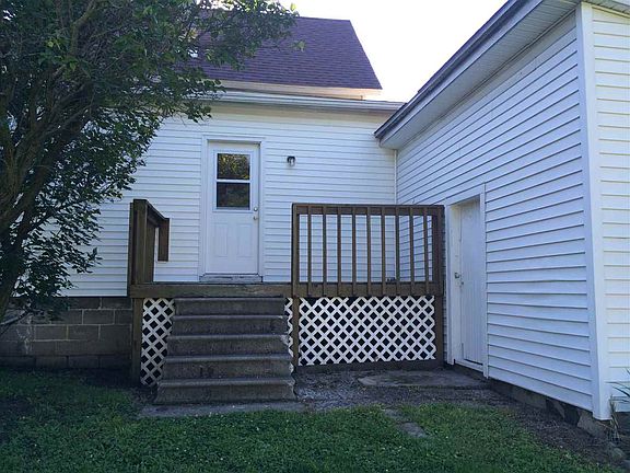 3rd image of 502 Garden St