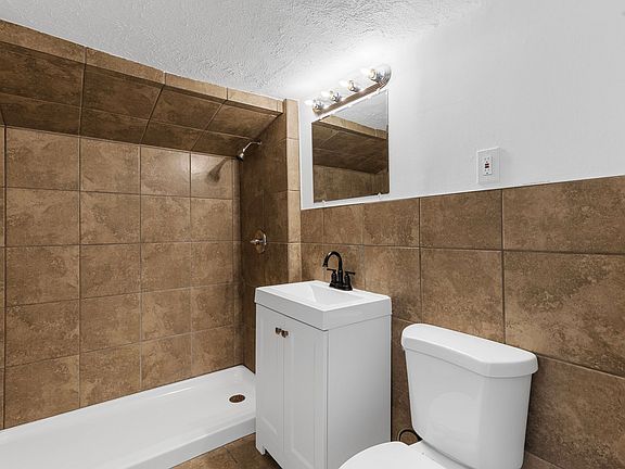 4th image of 3042 Greenwood Ave Unit 2
