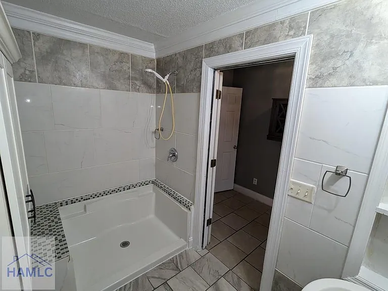 599 Olive St — Photo 2