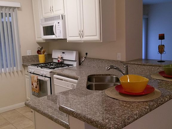3rd image of 11116 Aqua Vista St APT 38