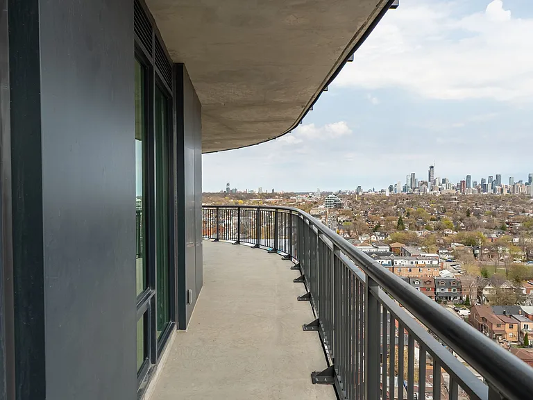 1185 Dupont St #1607 — Photo 22