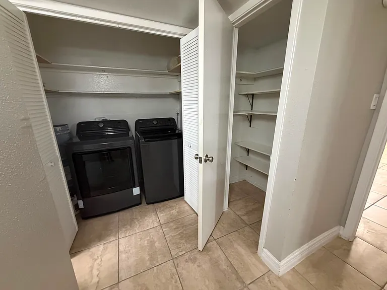 7200 Clarewood Dr #1607 — Photo 9