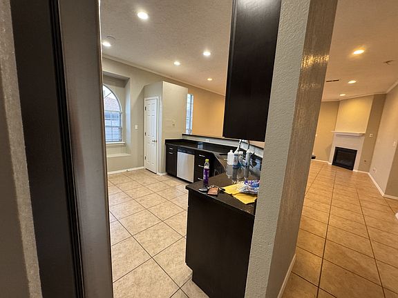 3rd image of 7504 Danielito Ave NW