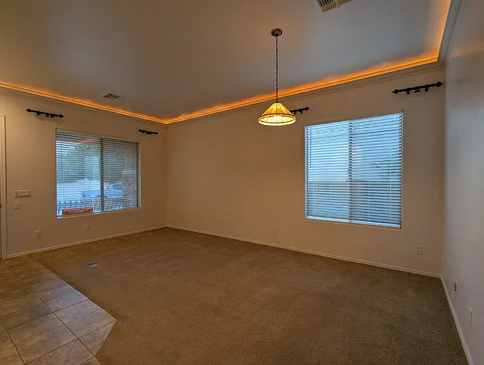 3 bed, 2.0 bath, 1882 sqft, $2,295 — Photo 4