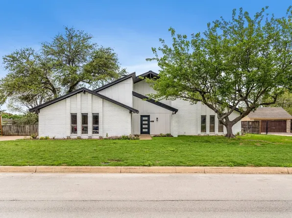 6405 Riviera Dr, North Richland Hills, TX 76180
