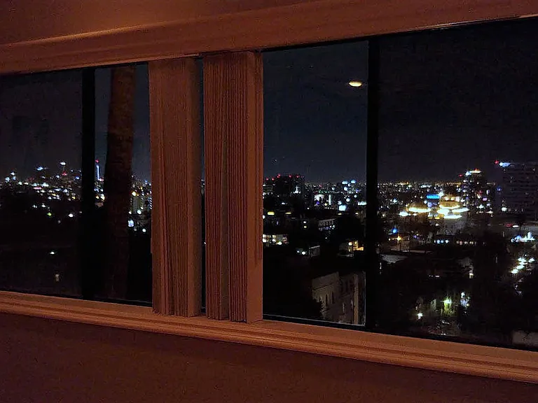 Five Star Suites — Photo 83