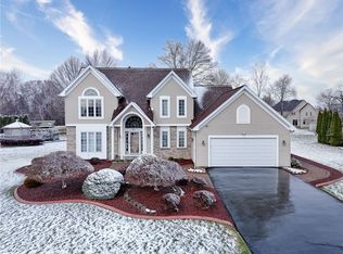 95 Guygrace Ln, Webster, NY 14580