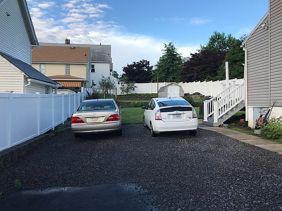 3rd image of 274 Lehigh St