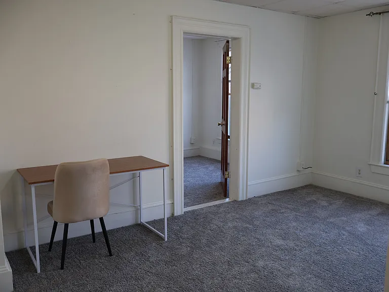 466 Broadway — Photo 15