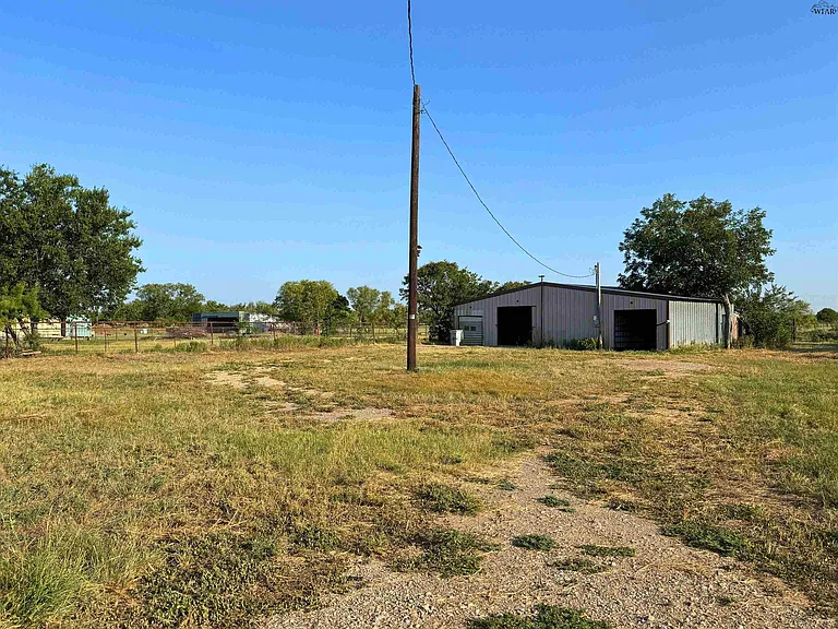 4594 Bus Hwy #287 — Photo 37