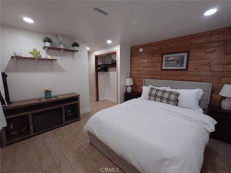 787 Georgia St — Photo 17