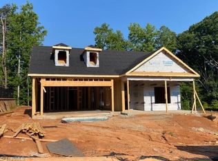 2421 Albemarle Ct, Winston Salem, NC 27106