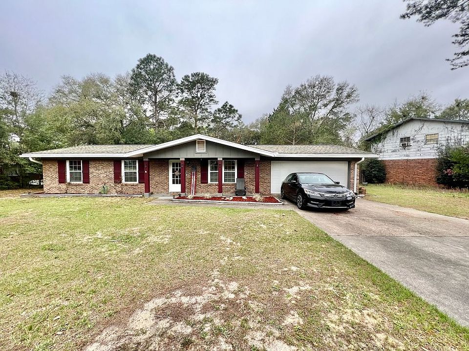 1st image of 2422 Roberts Dr #2422