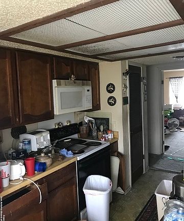 3rd image of 10423 Harbor Springs St