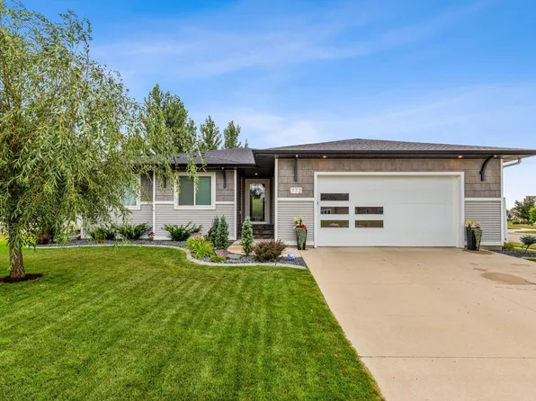 772 35th Ave E, West Fargo, ND 58078