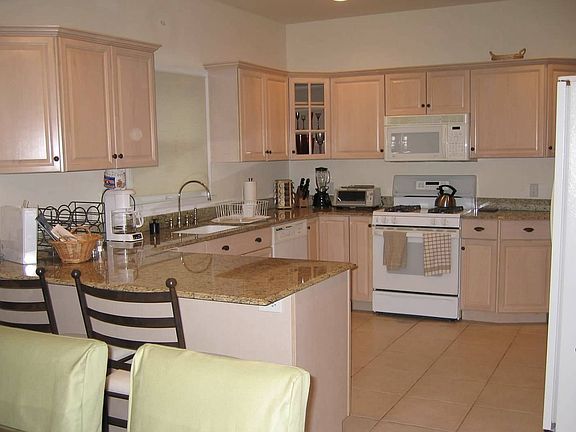 4th image of 6 Settlers Landing Ln
