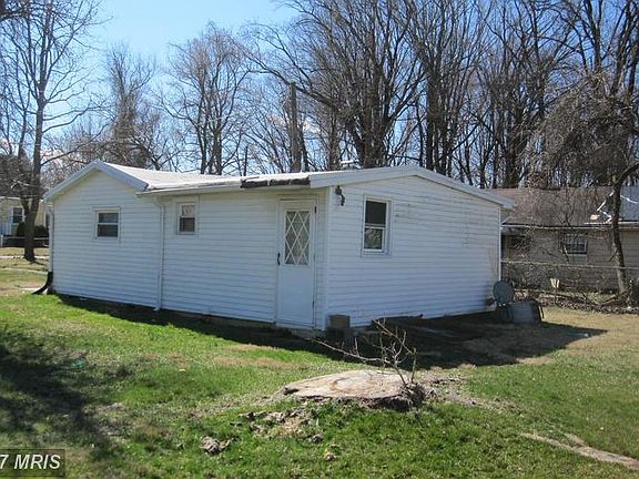 2nd image of 3510 Forest Hill Rd