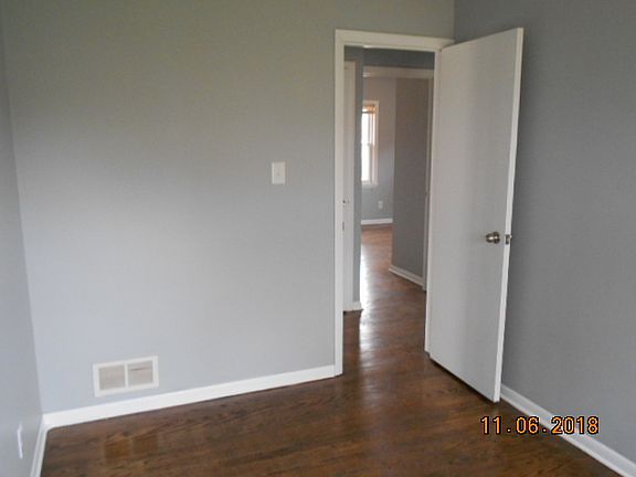 5th image of 800 Buffalo Ave