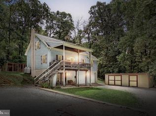 6031 Mountain Rd, Dover, PA 17315