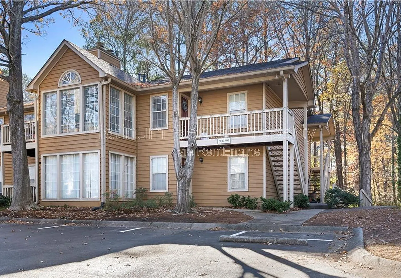 2 bed, 2.0 bath, 1244 sqft, $1,599 — Photo 2